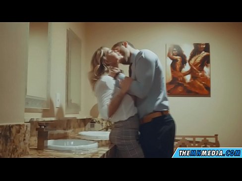 ❤️ Том биетэй шаргал үст таныг нийтийн бие засах газар уруу татах үед ☑ Шударга гэдсээр видео манайд mn.risegame.top ❌️